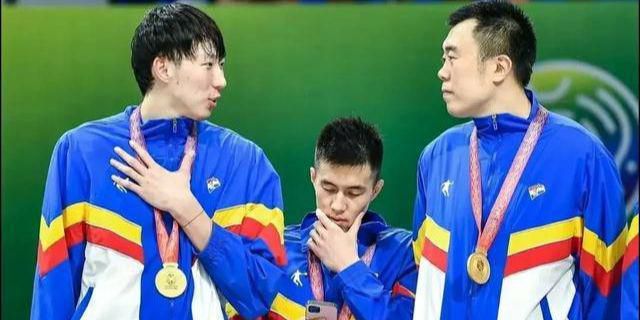据西媒《Relevo》报道，安切洛蒂已与皇马续约至2026年，双方已达成协议。